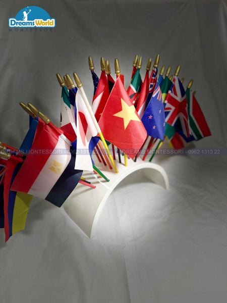  Bộ Cờ Các Nước Đế Cắm Hình Vòm Montessori -   Cờ Vải 