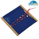  Giáo cụ Montessori - Khung kĩ năng dệt kim -  Knitted garment frame 