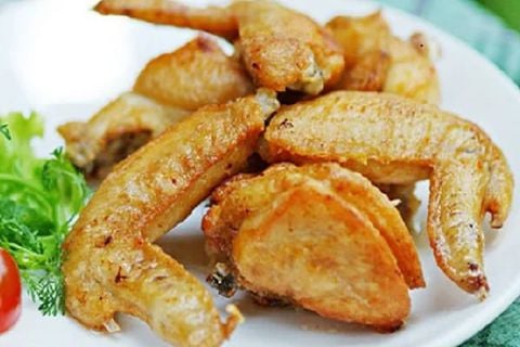  Cánh Gà Chiên Bơ 