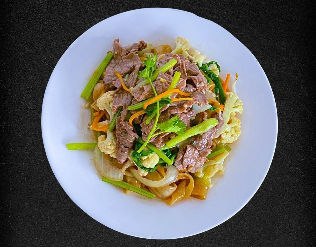  Hủ Tiếu Áp Chảo Xào 