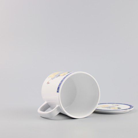 Mug with lid 3.5