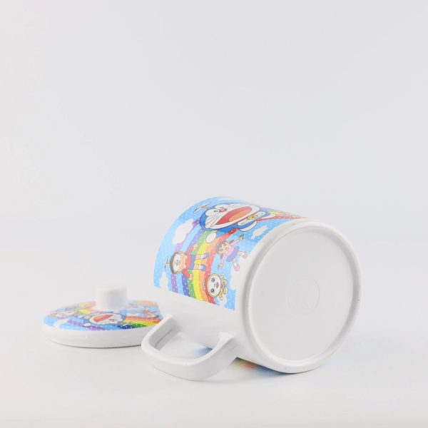 Mug with lid 4