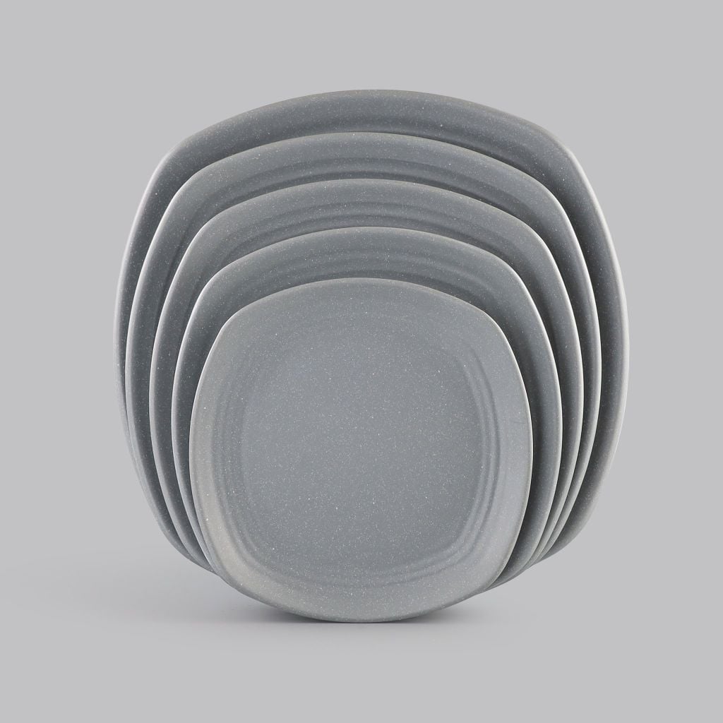 Dĩa Vuông Cạnh Tròn Nhám 8.5