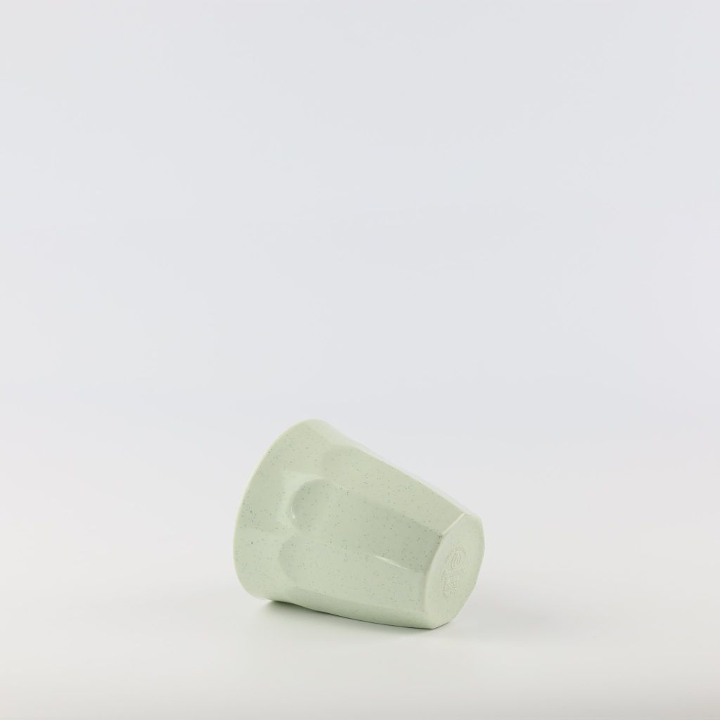 Ly trà đá trung 3