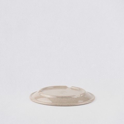 Round plate 12