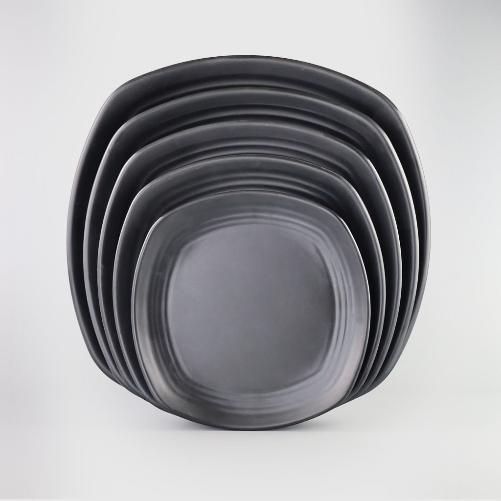 Matte square rounded edge plate 8.5