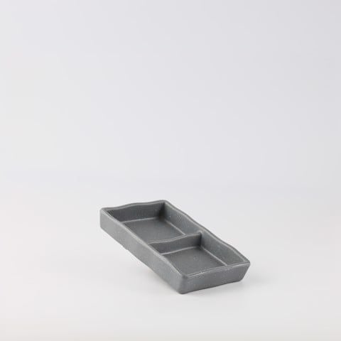 2 section matte sauce tray 5.3