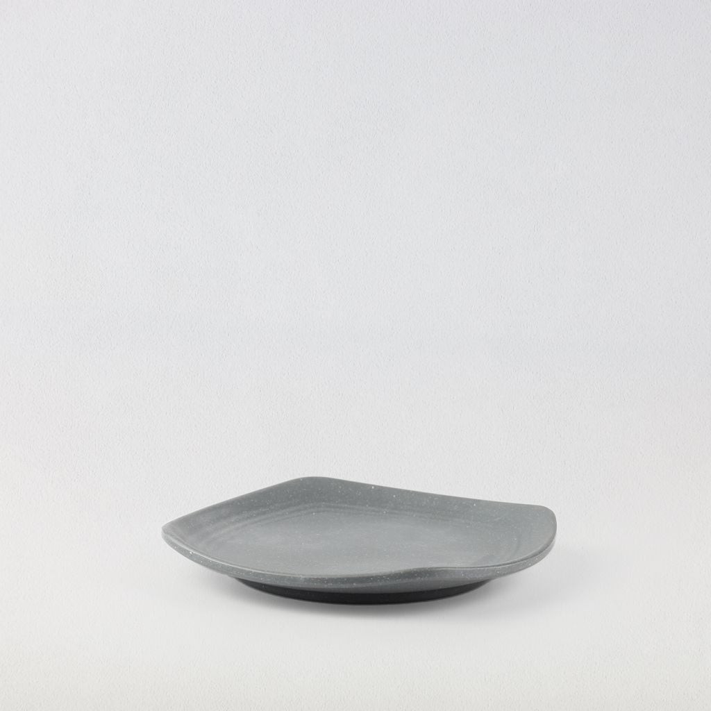 Dĩa Vuông Cạnh Tròn Nhám 6.5