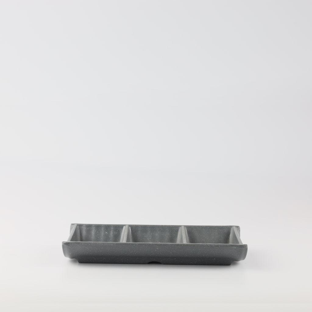 Dĩa Tương Nhám 3 Ngăn 7.5