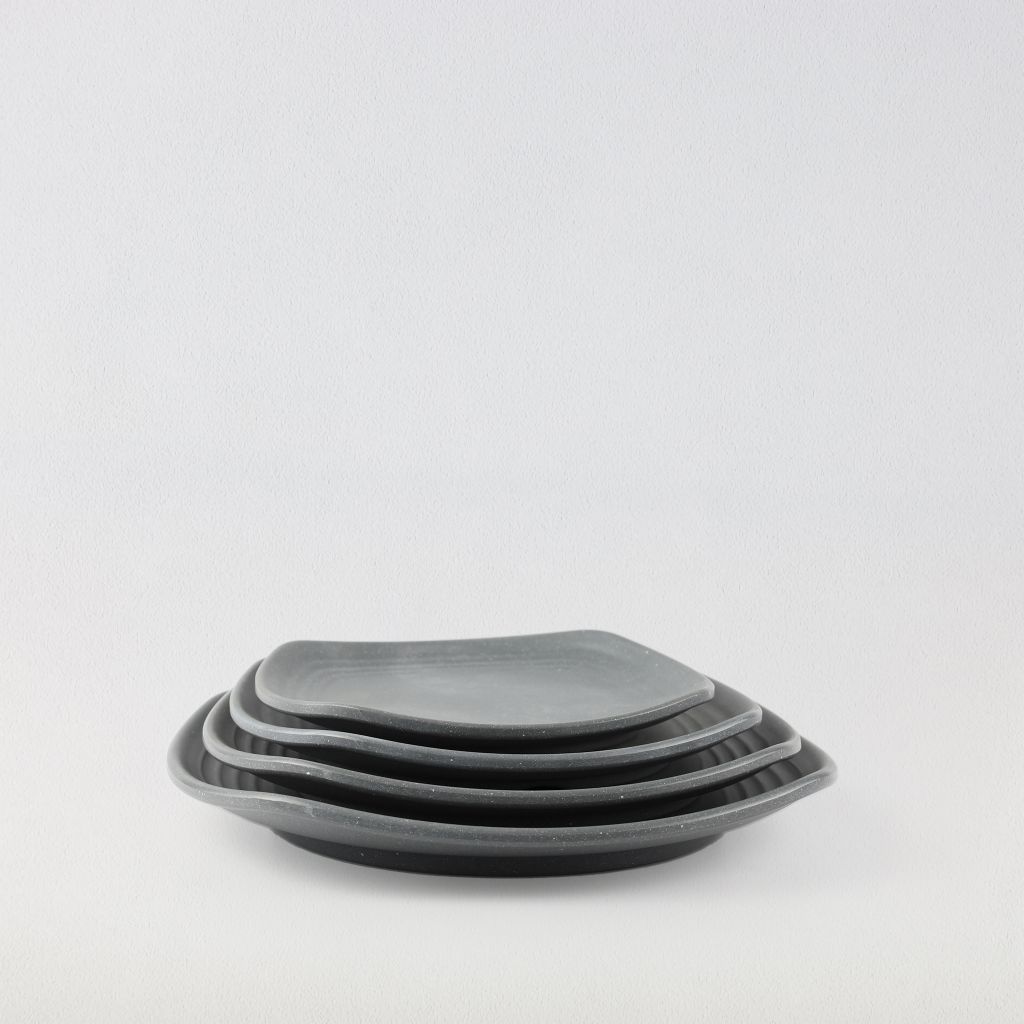 Dĩa Vuông Cạnh Tròn Nhám 7.5