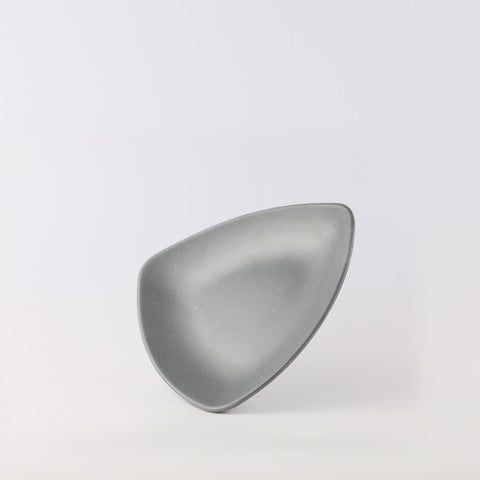 Matte triangle plate 8