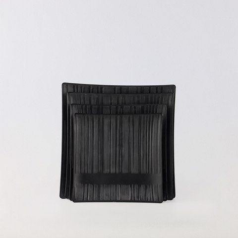 Blurry Matte texture square plate 11.4