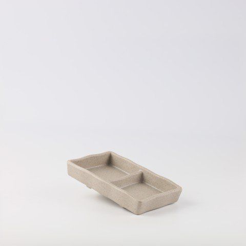 2 section matte sauce tray 5.3