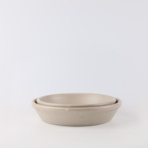 Matte round plate 9.8