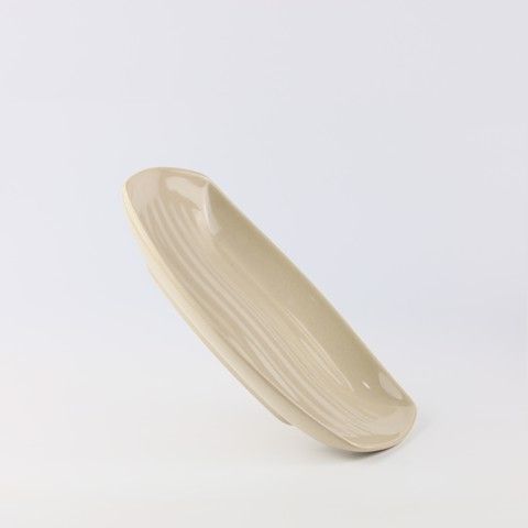 Boat-shape plate 9.5