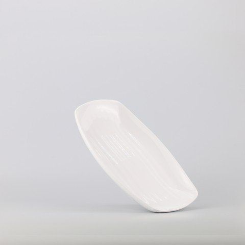 Boat-shape plate 9.5