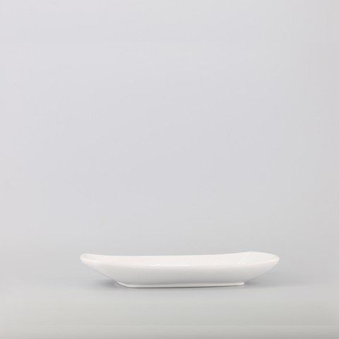 Boat-shape plate 10.5