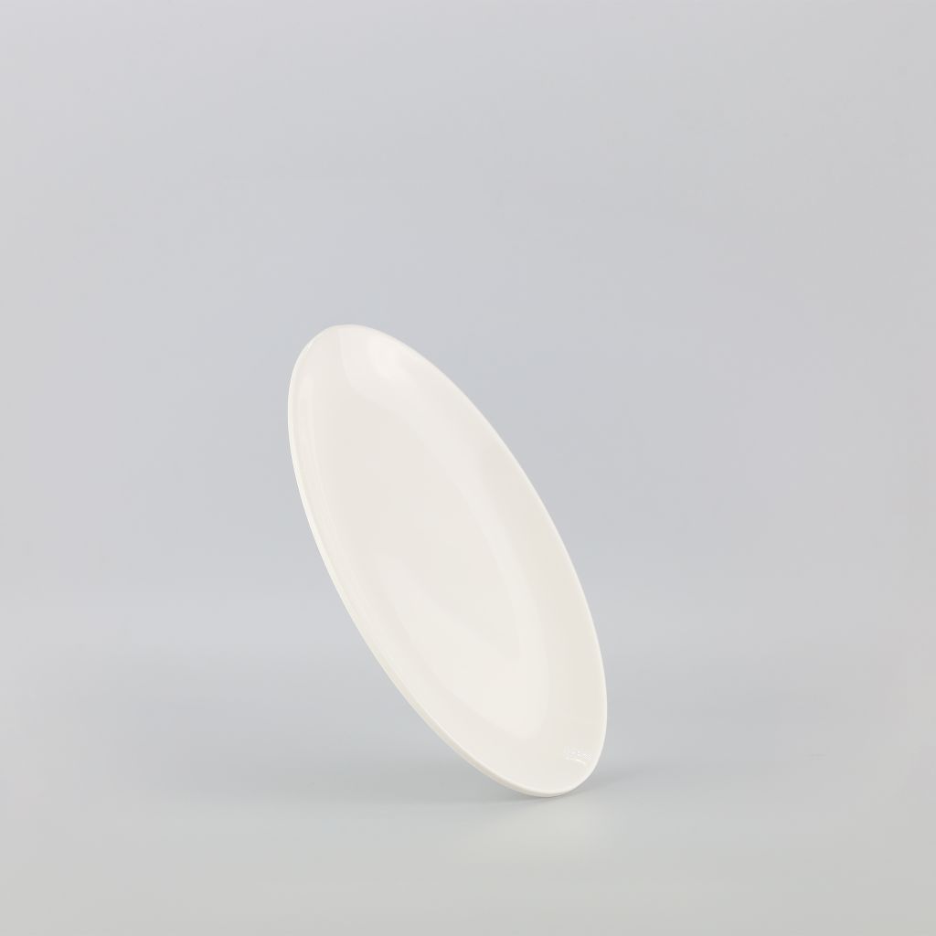 Oval plate 8