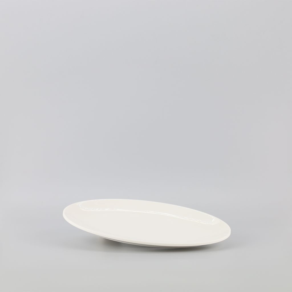 Oval plate 8