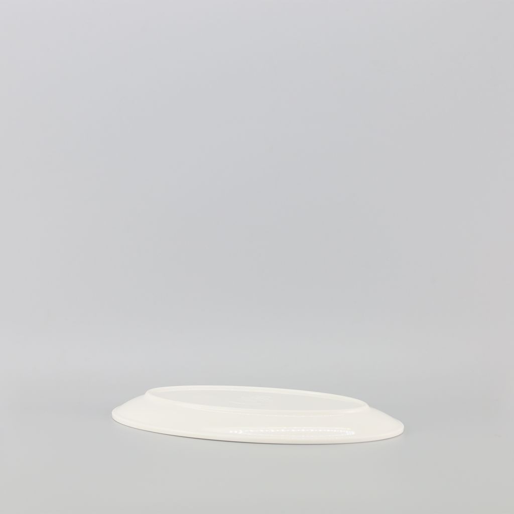Oval plate 8