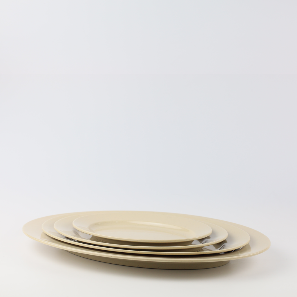 Oval Plate 14