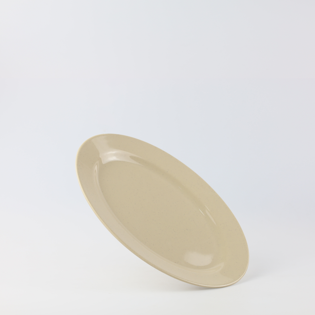 Oval Plate 14