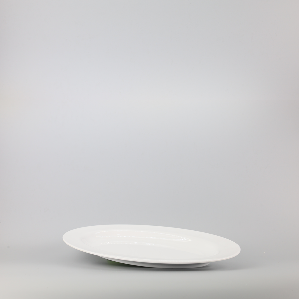 Oval Plate 14