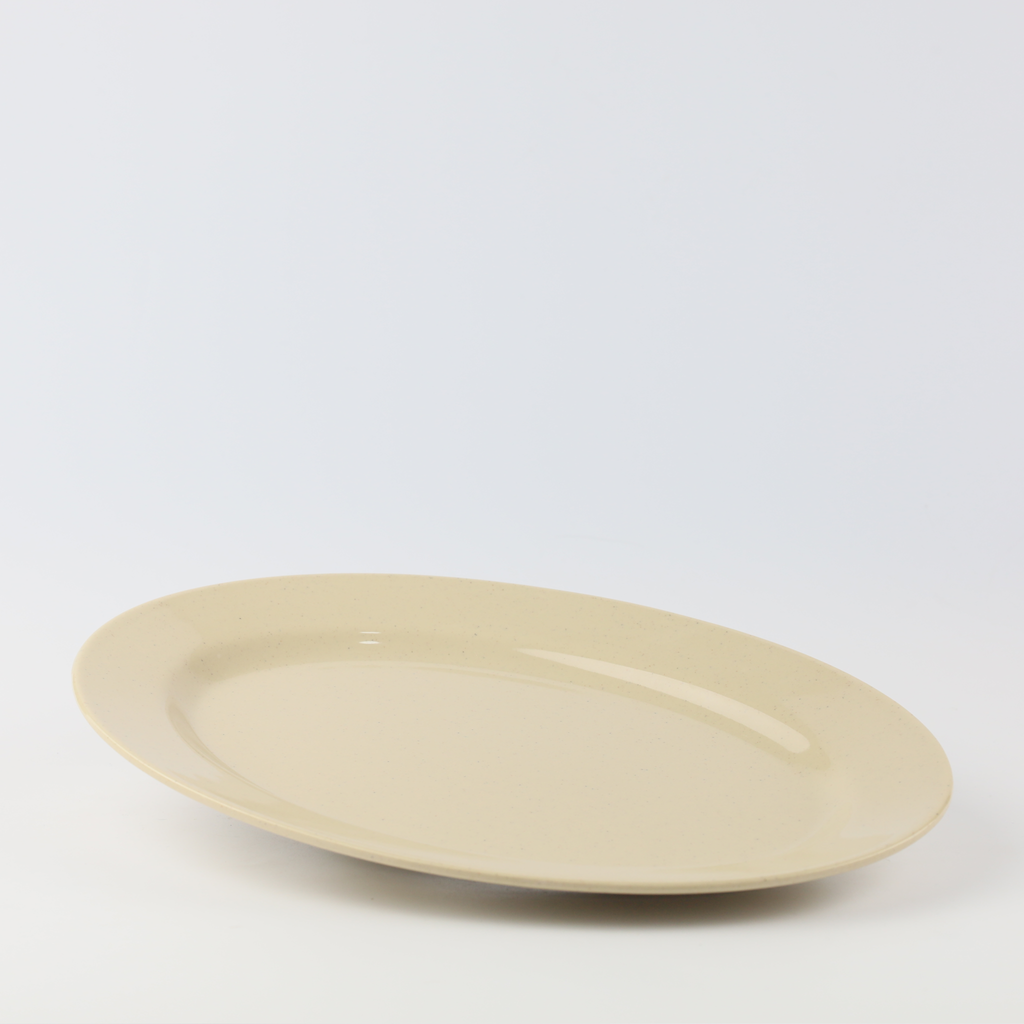 Oval plate 18