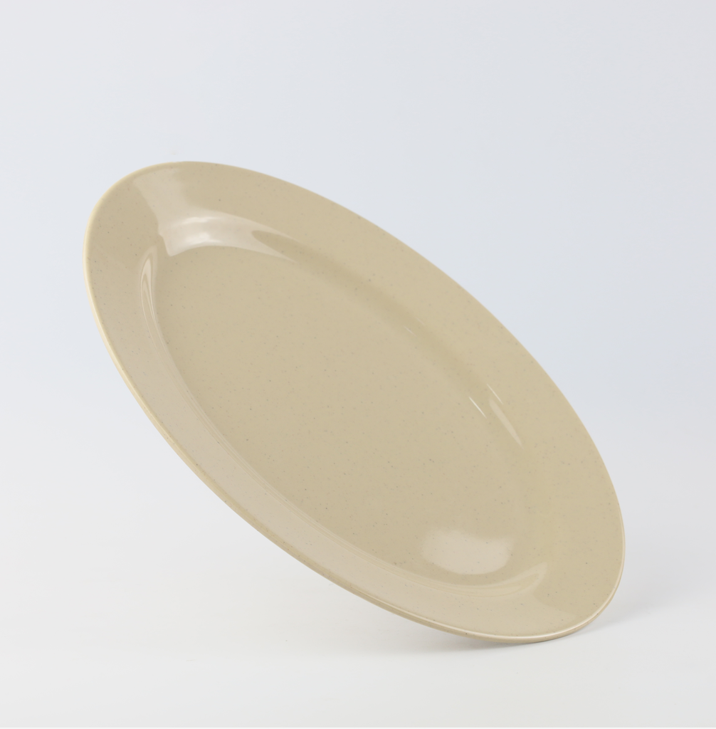 Oval plate 18
