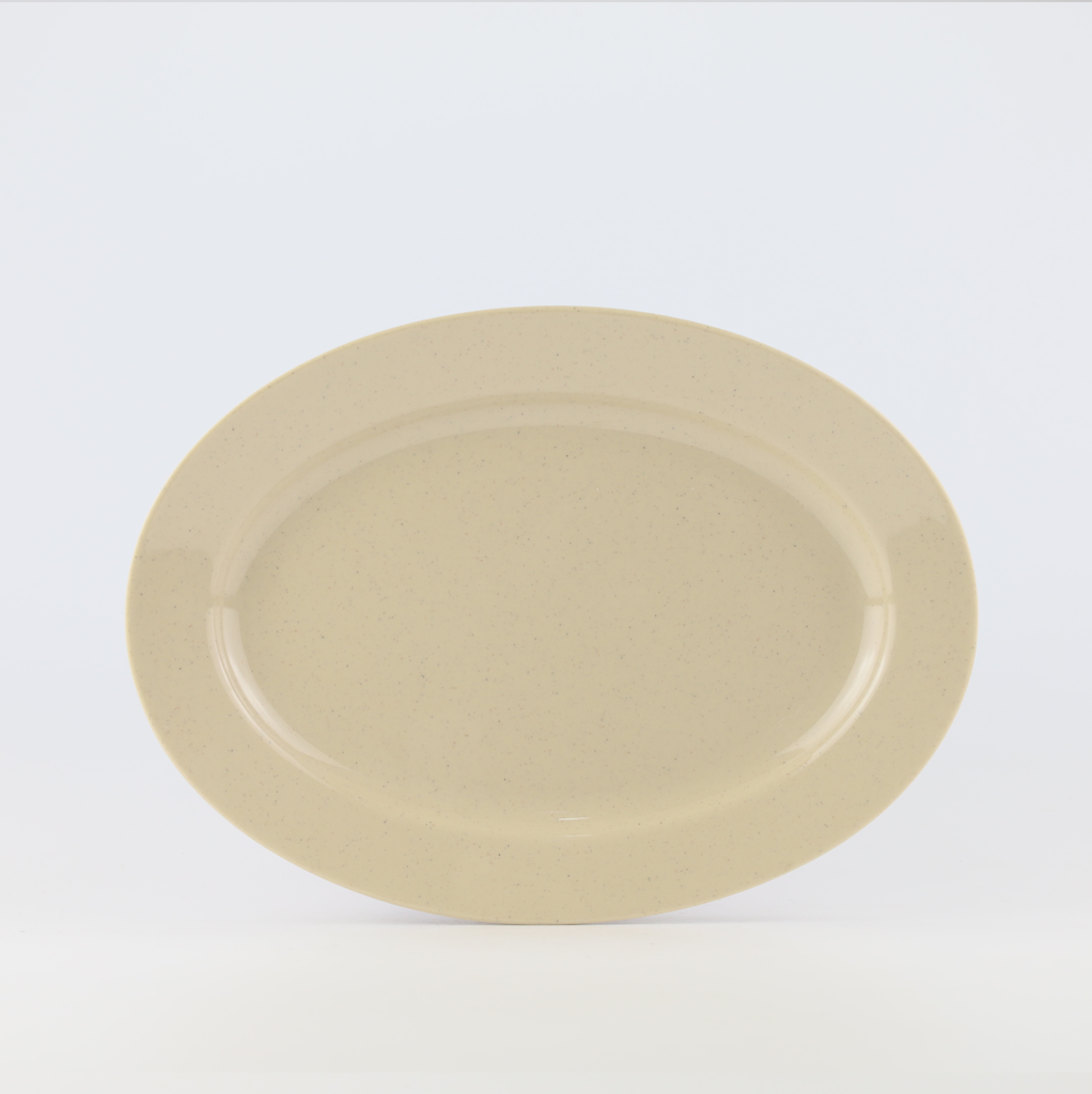 Oval plate 9.5