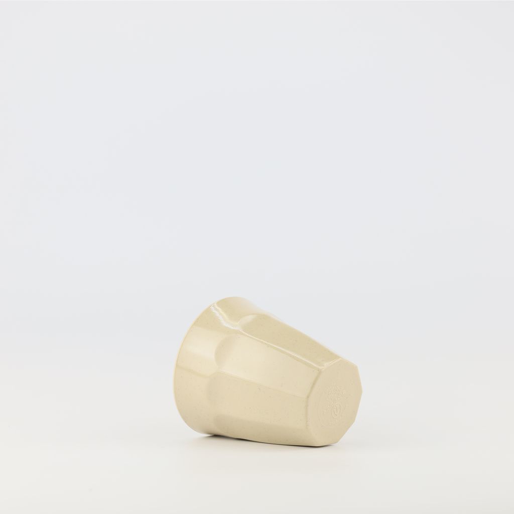 Ly trà đá trung 3