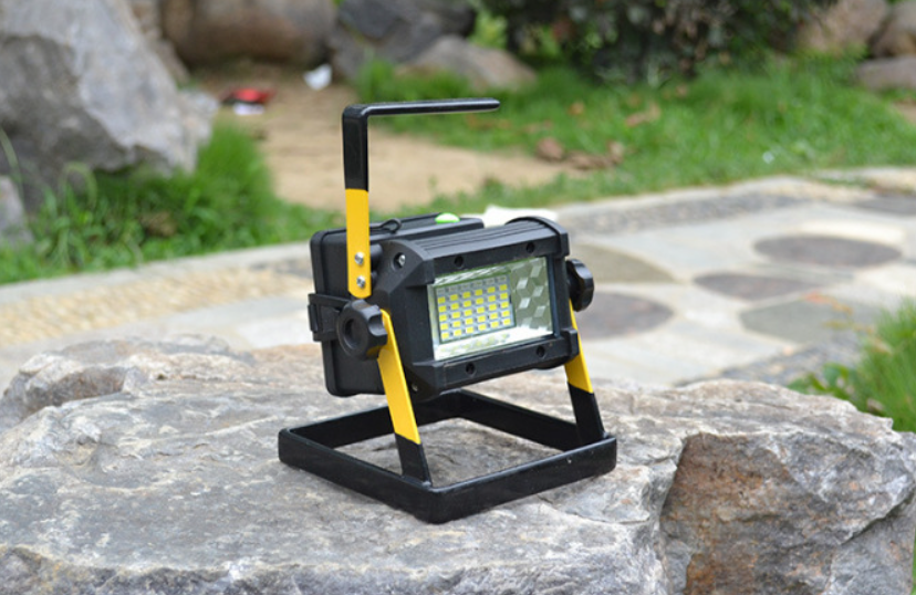  Đèn led siêu sáng xách tay W807 công suất 50w, đèn pin tích điện du lịch, cắm trại dã ngoại 