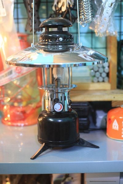  Đèn măng xông sử dụng gas dành cho cắm trại dã ngoại 