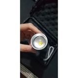  Đèn pin cầm tay P50 pin 18650 có zoom 