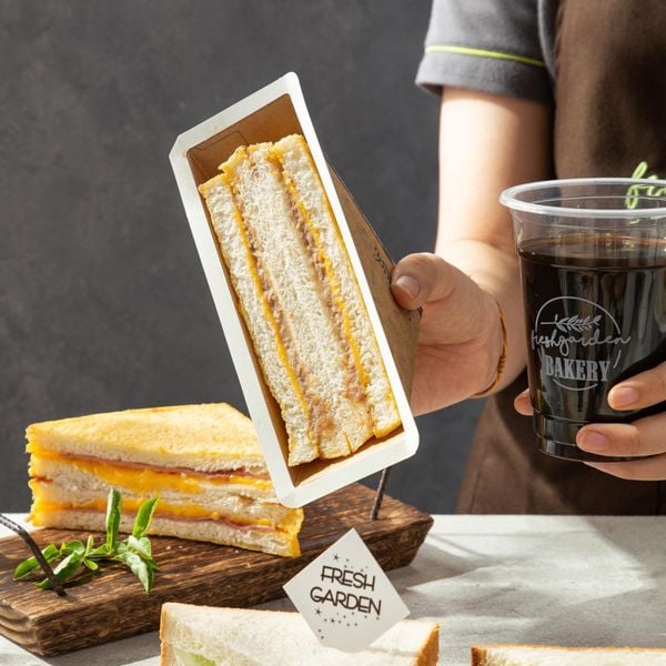 Bánh sandwich cá ngừ phô mai