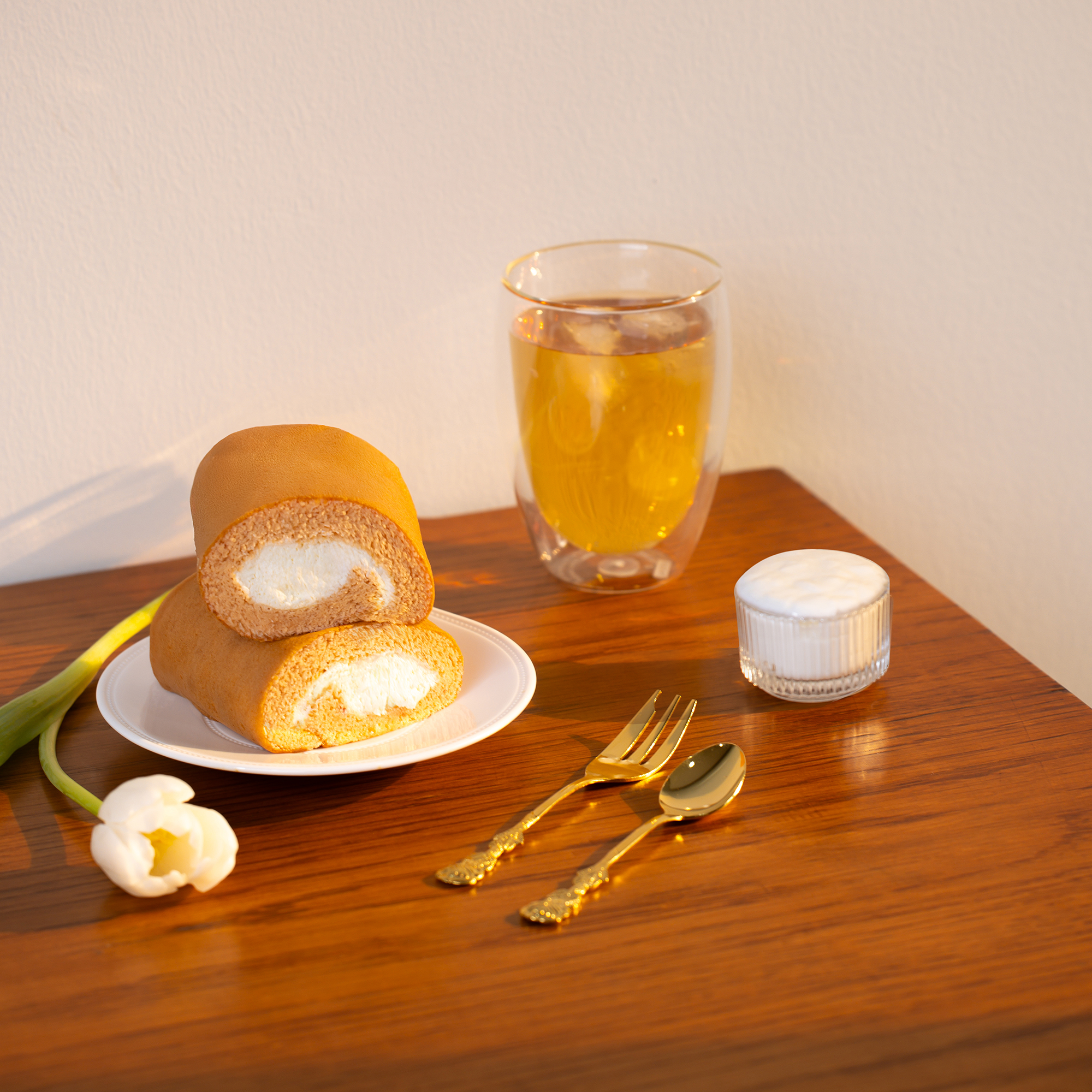 Bánh cuộn ổi hồng