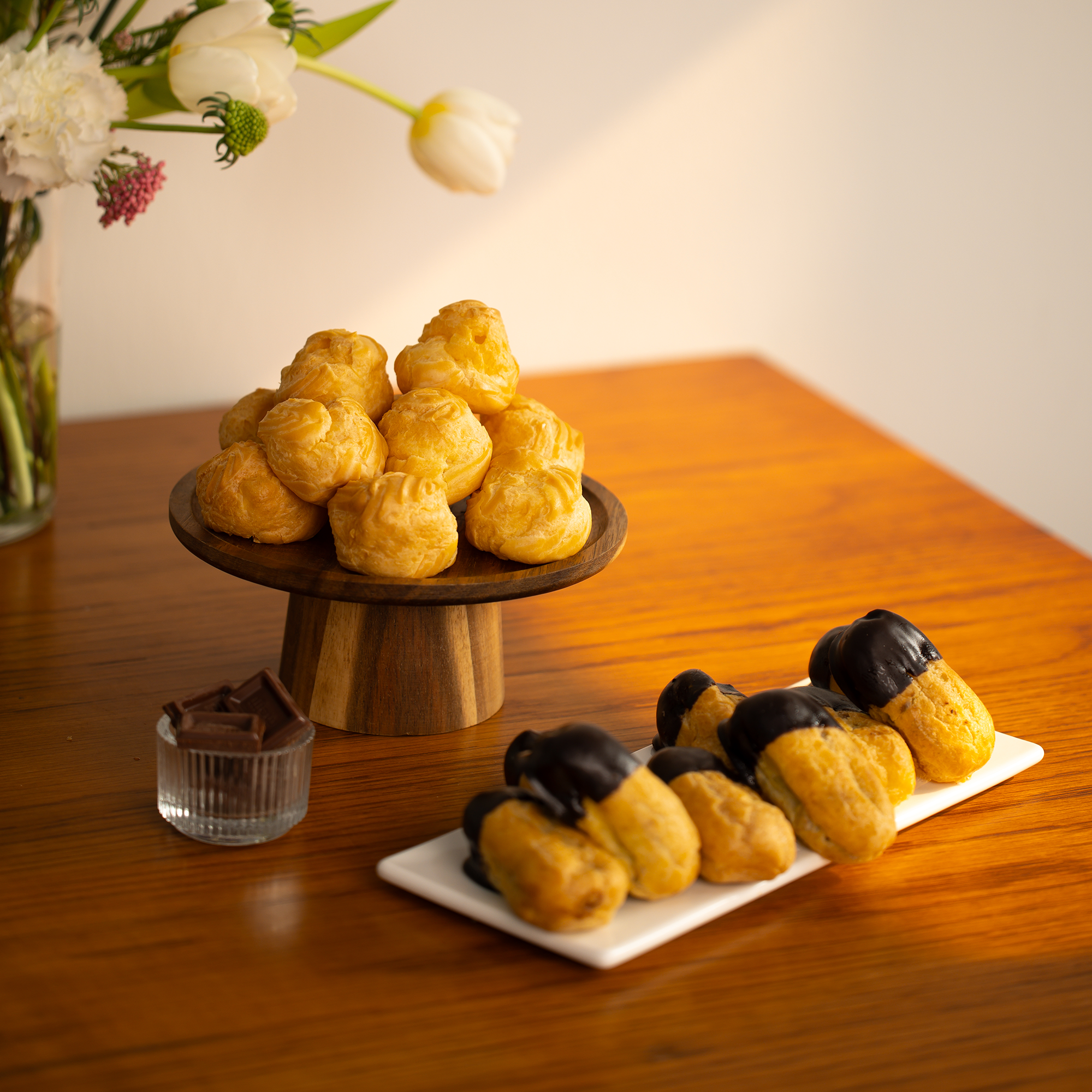 Bánh su kem sô cô la