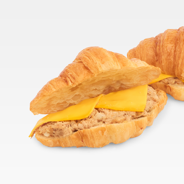 Bánh croissant cá ngừ