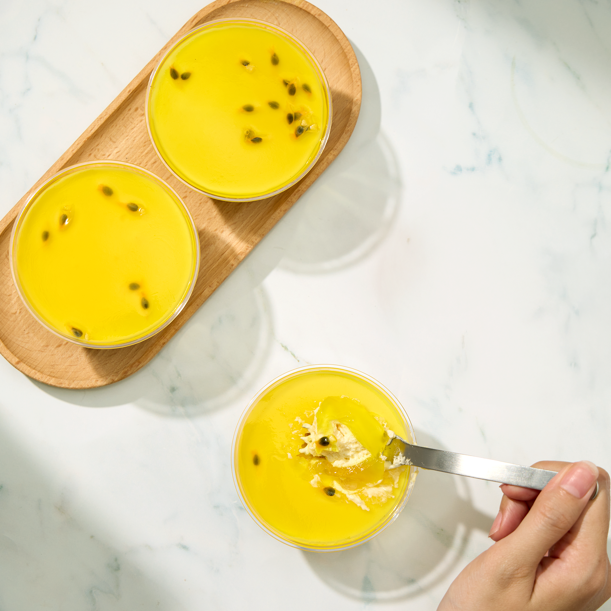 Bánh mousse chanh leo