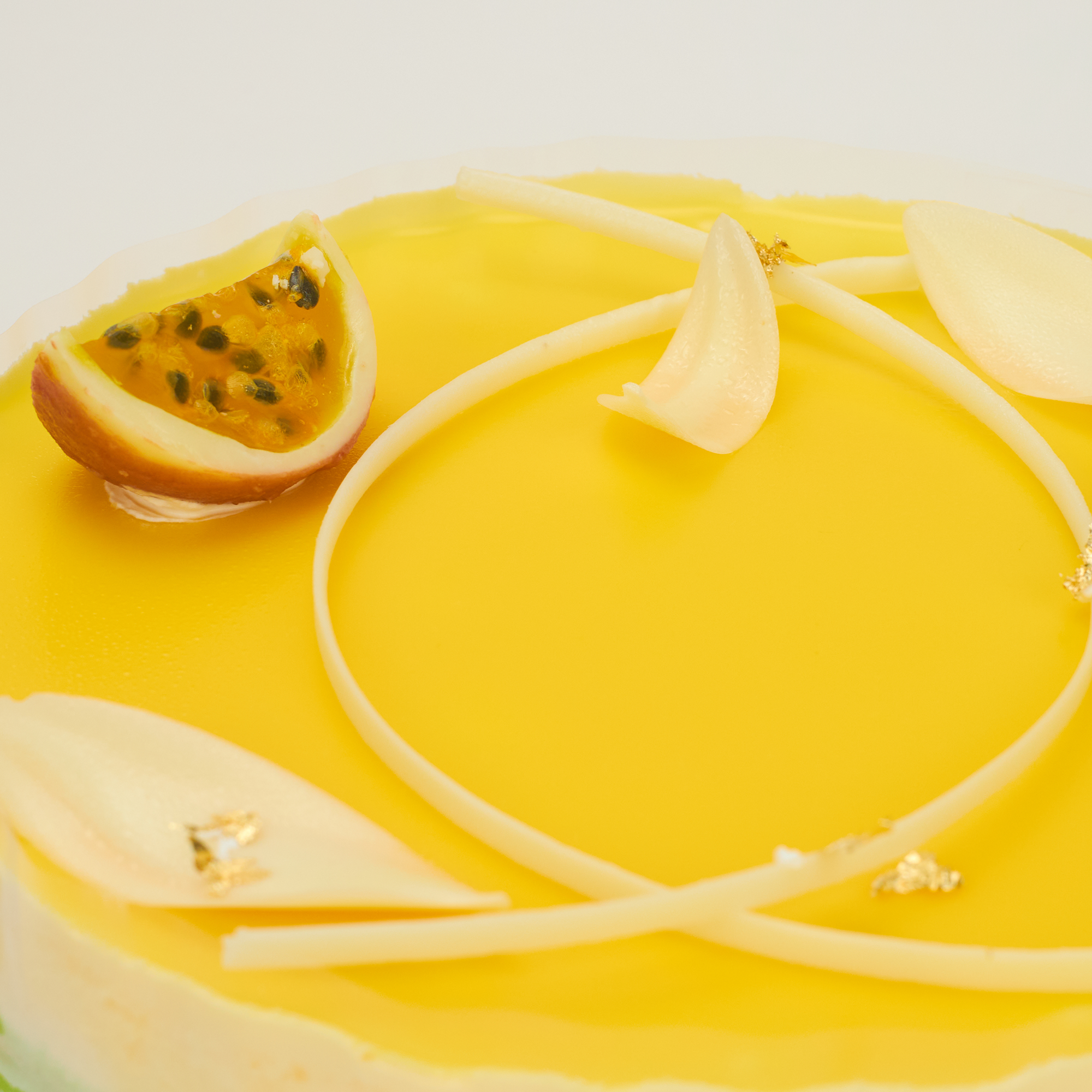 Bánh Passion Fruit Mousse