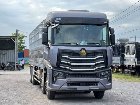 XE TẢI HOWO MAX 4 CHÂN