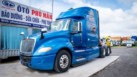 Xe đầu kéo Mỹ số tự động mới nhất 2023