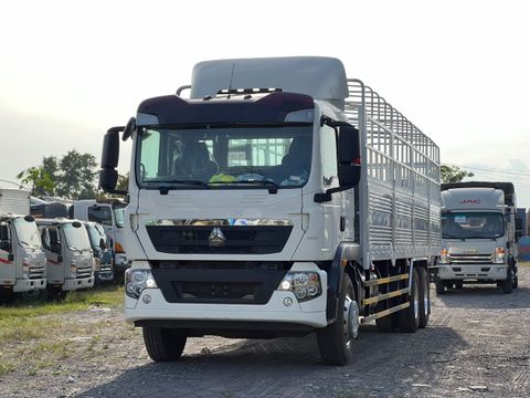Hình ảnh ngoại thất của xe tải Howo Max 3 Chân 14 tấn