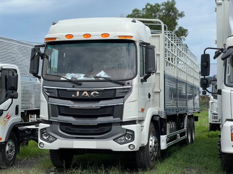  XE TẢI JAC A5 3 CHÂN 6X2 13.6 TẤN (MÁY YUCHAI 290HP) 