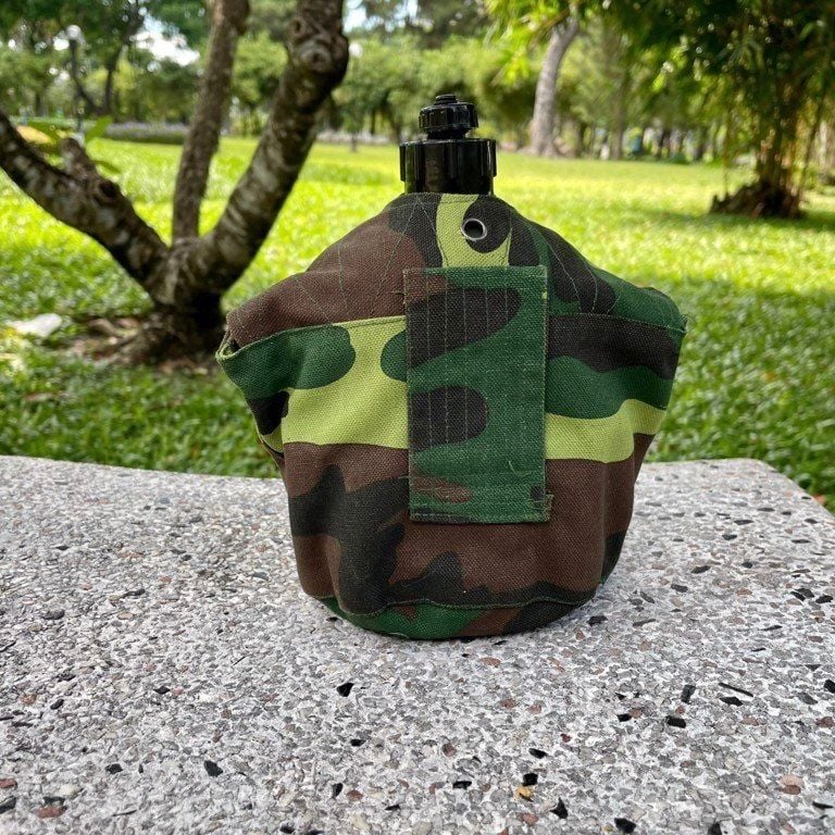  Bình tông(Bi đông) QUÂN ĐỘI đựng rượu, nước Có ca nhôm 