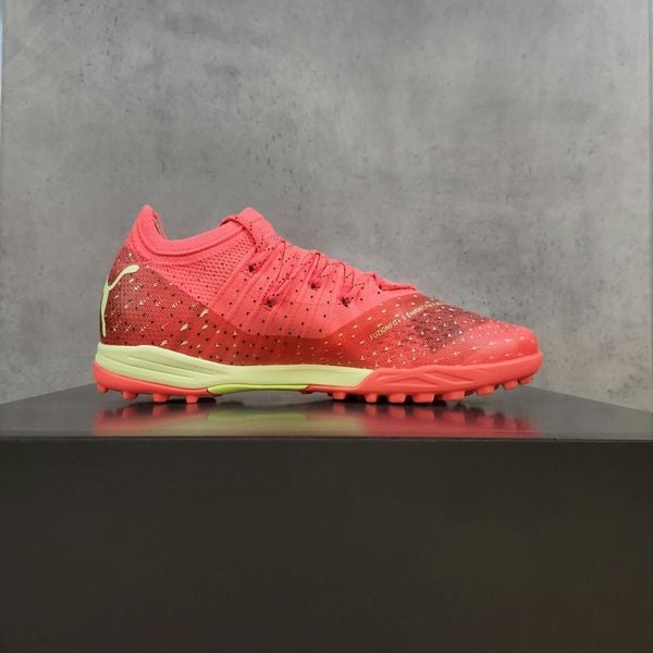 Giày đá bóng Puma Future Z Pro Cage World Cup