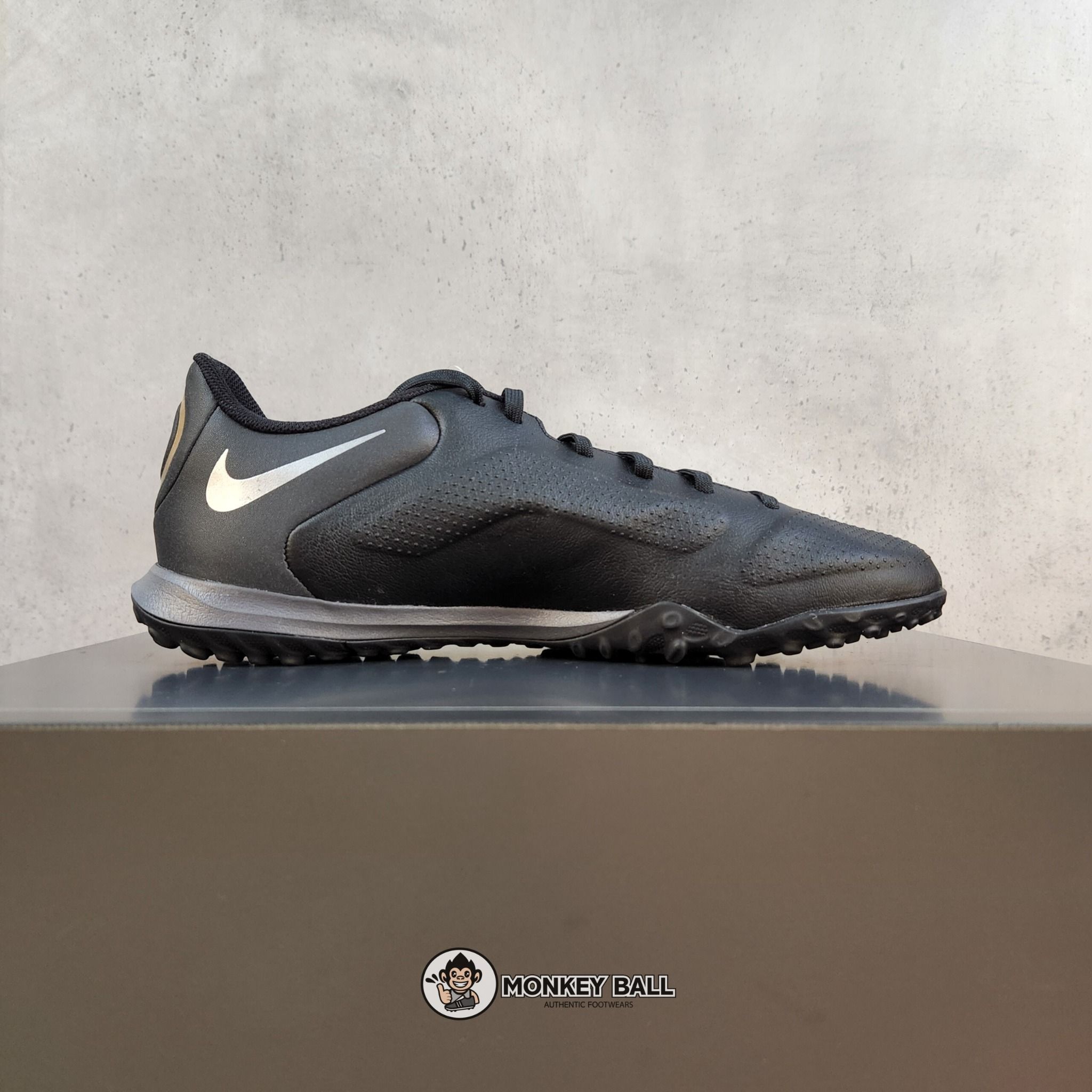  Nike Tiempo 9 Academy Legend 