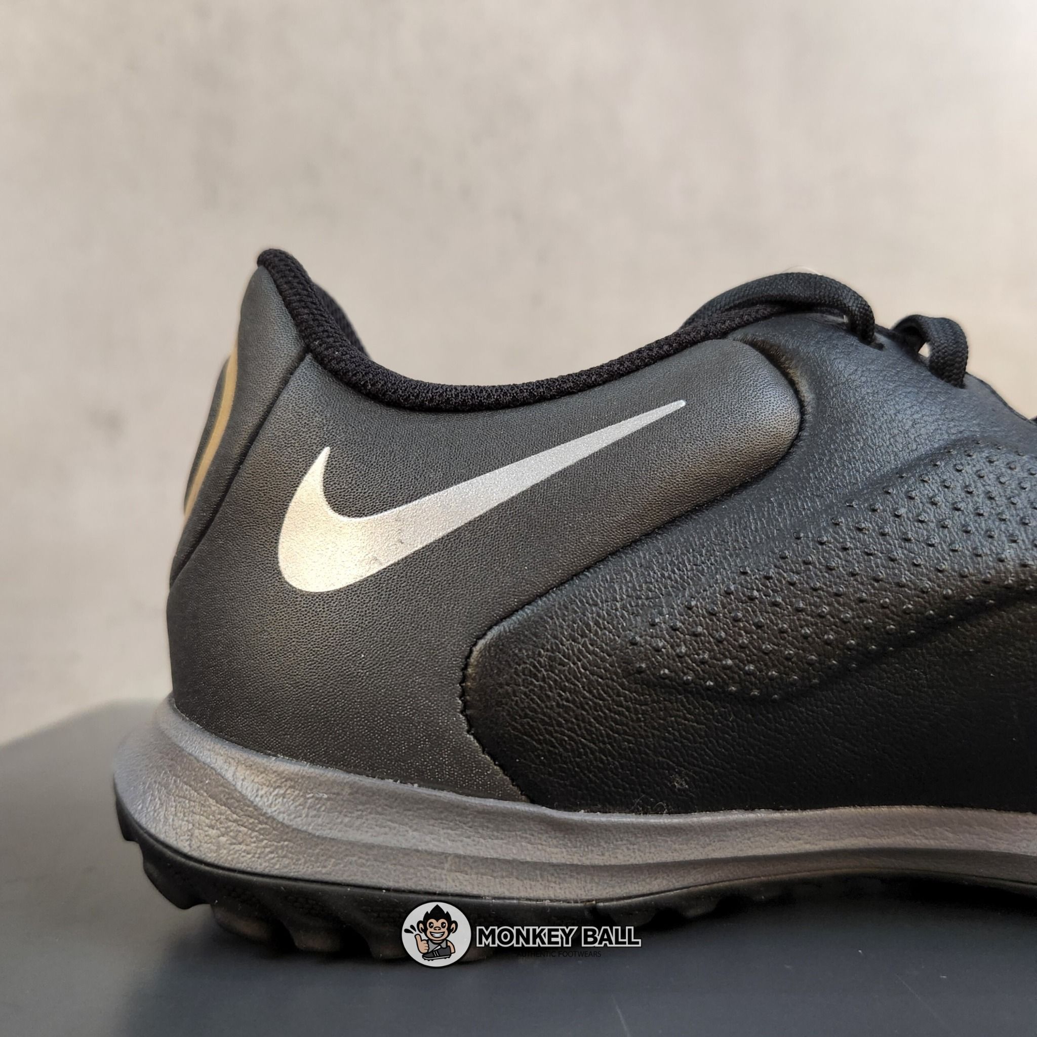  Nike Tiempo 9 Academy Legend 