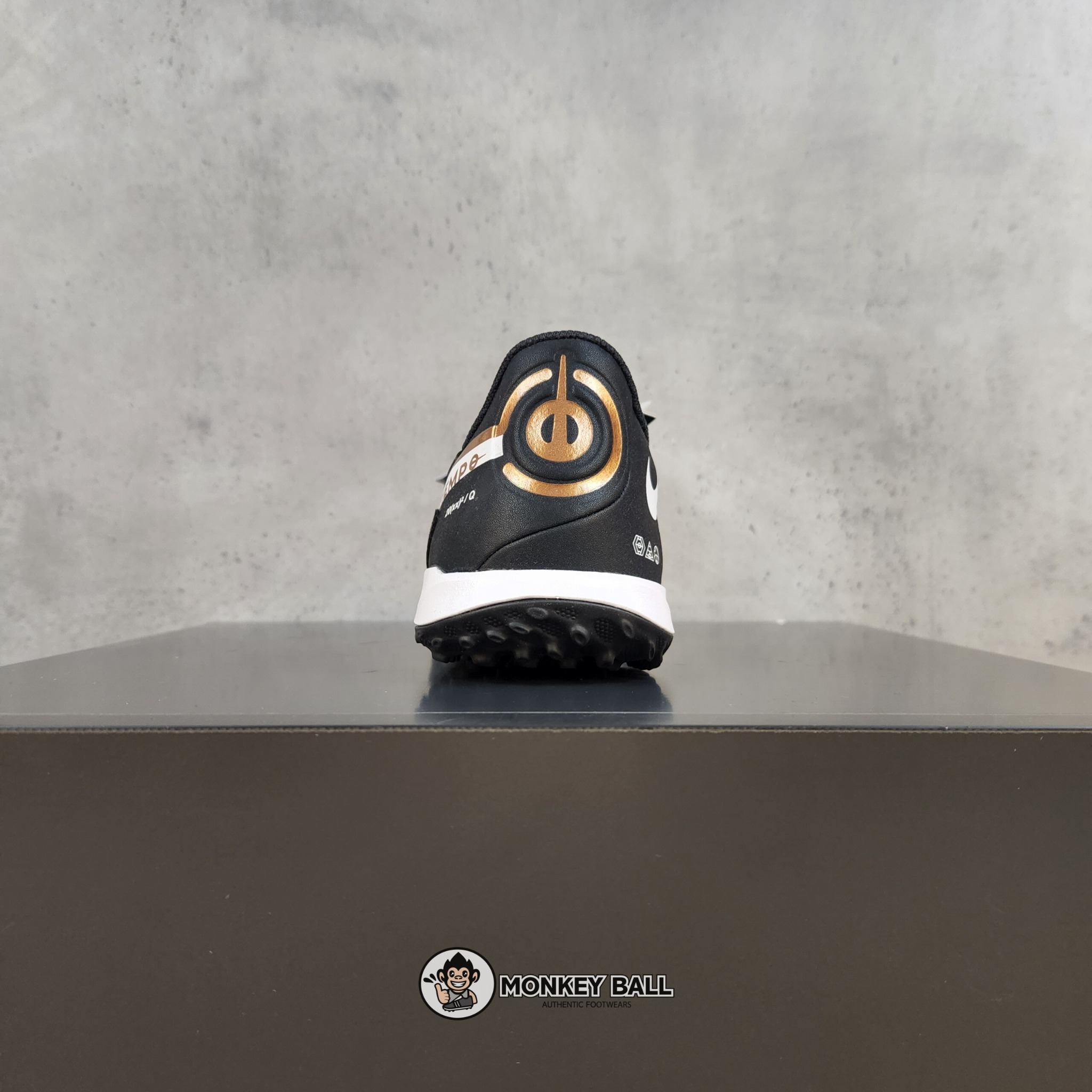 GUAYOS NIKE