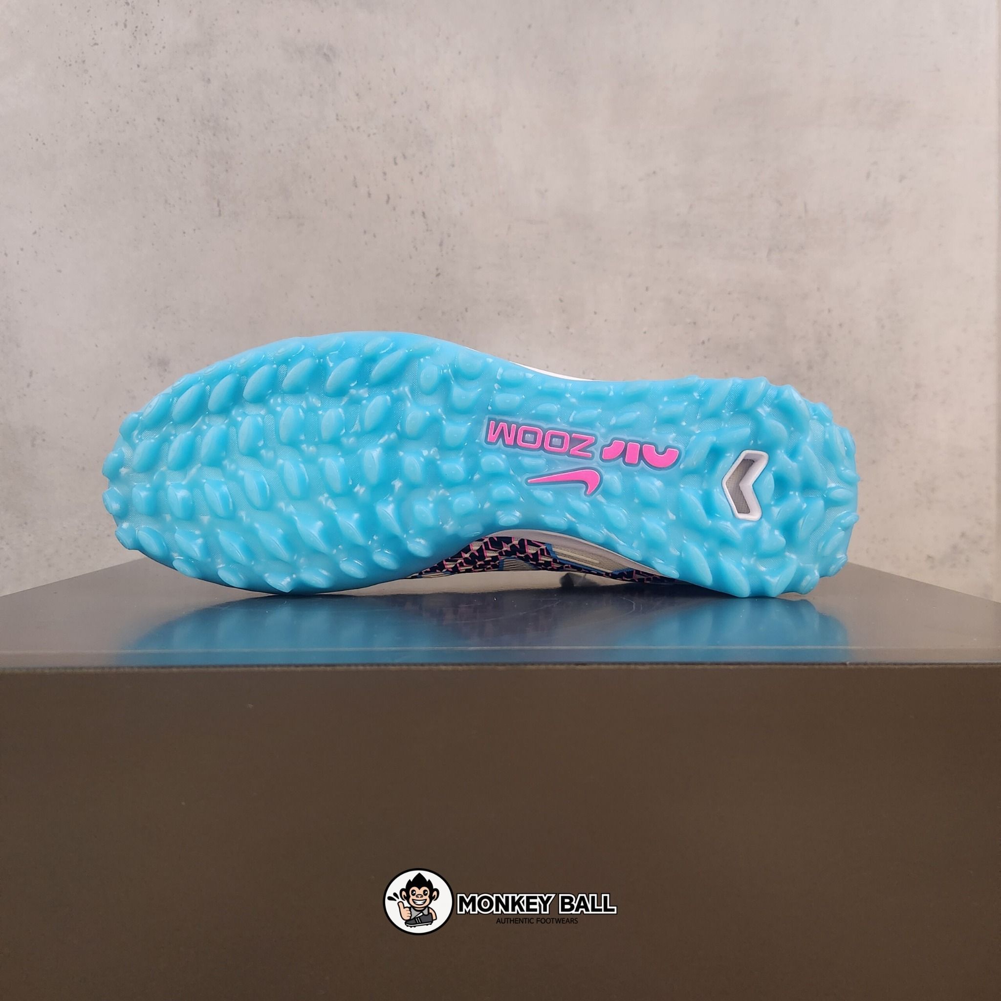  Nike Mercurial Zoom Vapor 15 Pro 